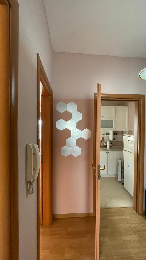 Easy Peasy - 9Th Floor View Downtown Apartment Tirana Exterior foto