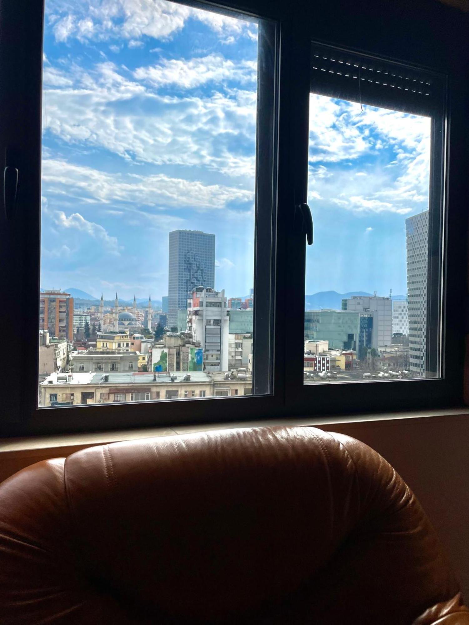 Easy Peasy - 9Th Floor View Downtown Apartment Tirana Exterior foto