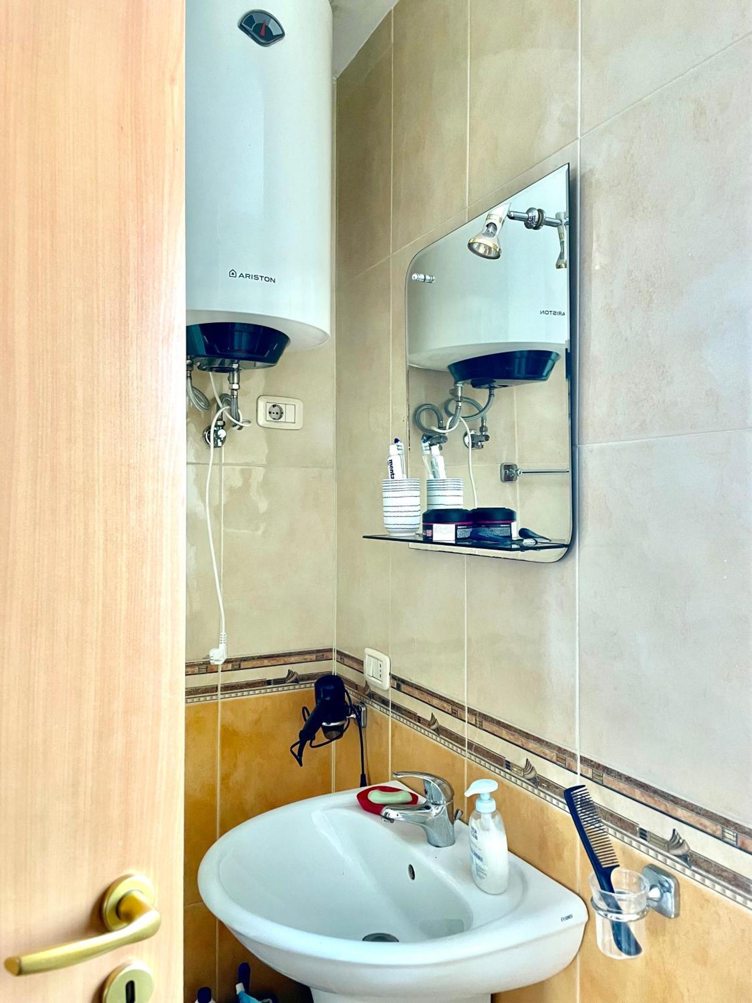 Easy Peasy - 9Th Floor View Downtown Apartment Tirana Exterior foto
